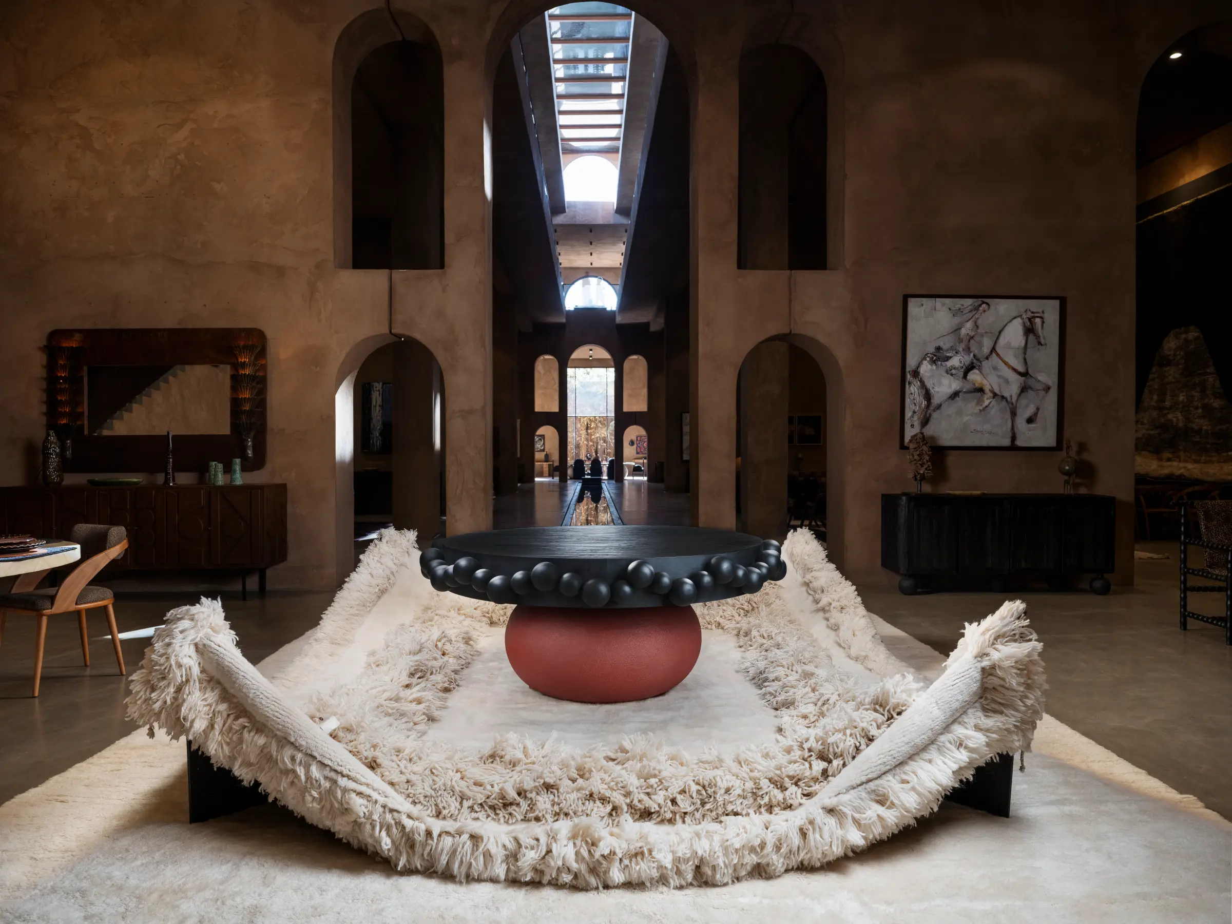 أوربت — طاولة نحتية